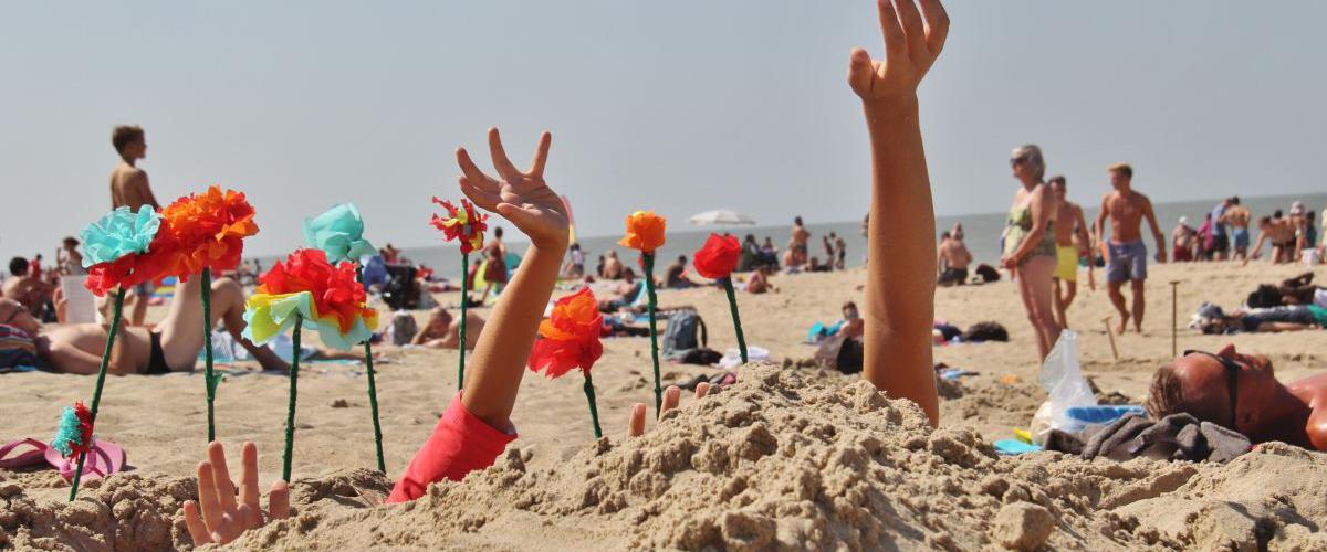 Kinderen spelen in het zand | © iStock