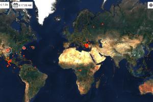 Blikseminslagen wereldwijd in real time | screenshot van www.lightningmaps.org
